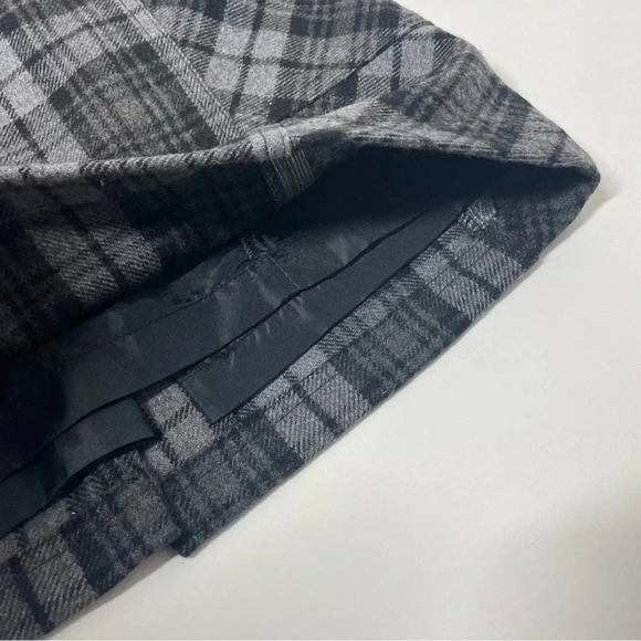 Eddie Bauer Mini Plaid Retro Wool Blend Y2K Skirt
Size P2 - Picture 3 of 9